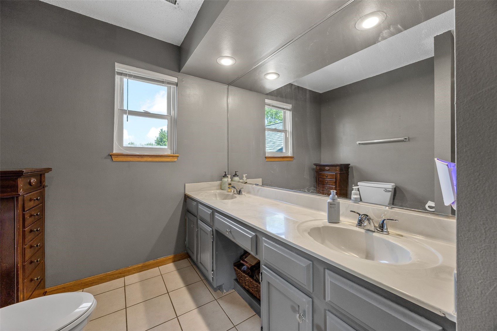 111 Stoney Creek Road NW Cedar Rapids IA 52405