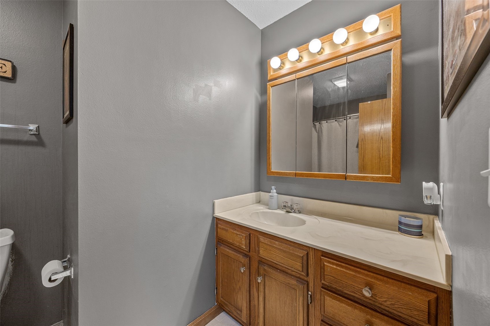 111 Stoney Creek Road NW Cedar Rapids IA 52405