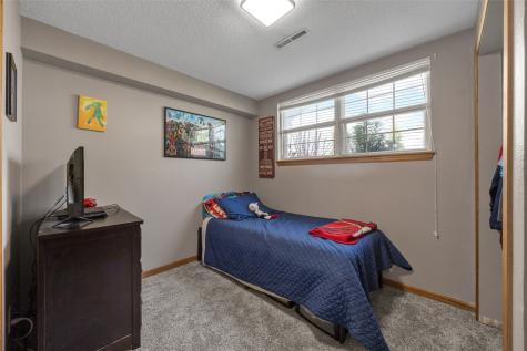 111 Stoney Creek Road NW Cedar Rapids IA 52405
