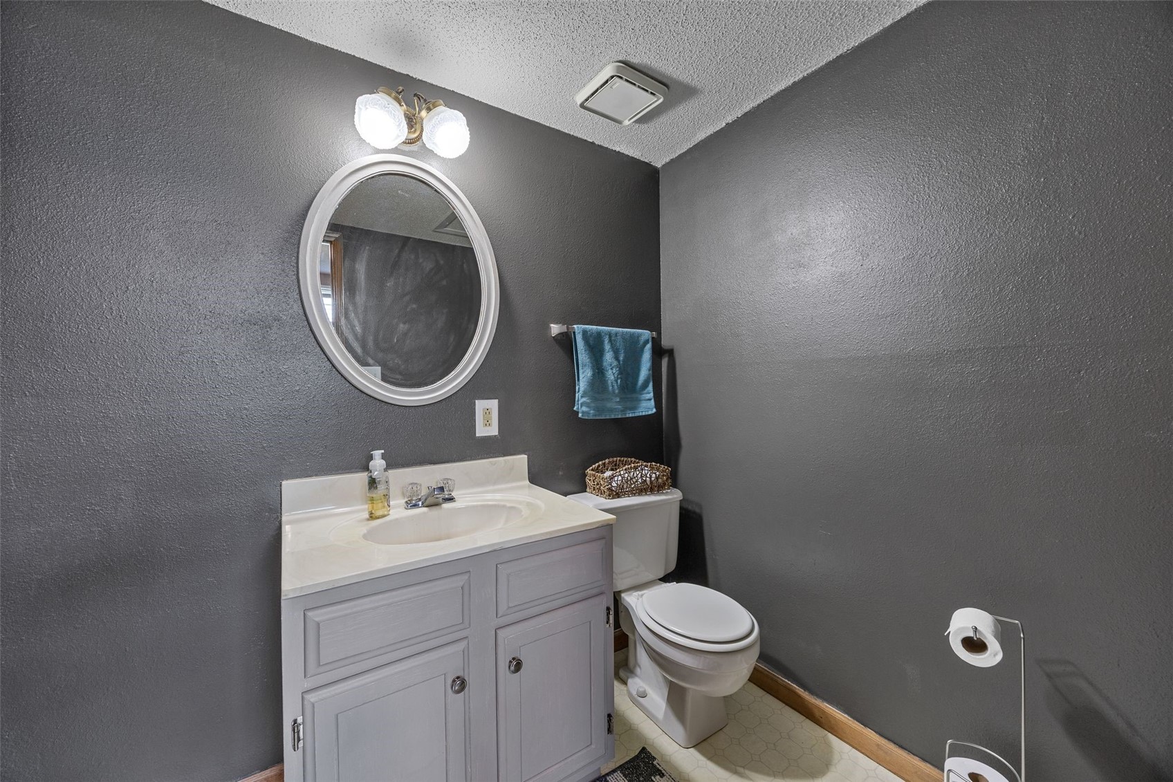 111 Stoney Creek Road NW Cedar Rapids IA 52405