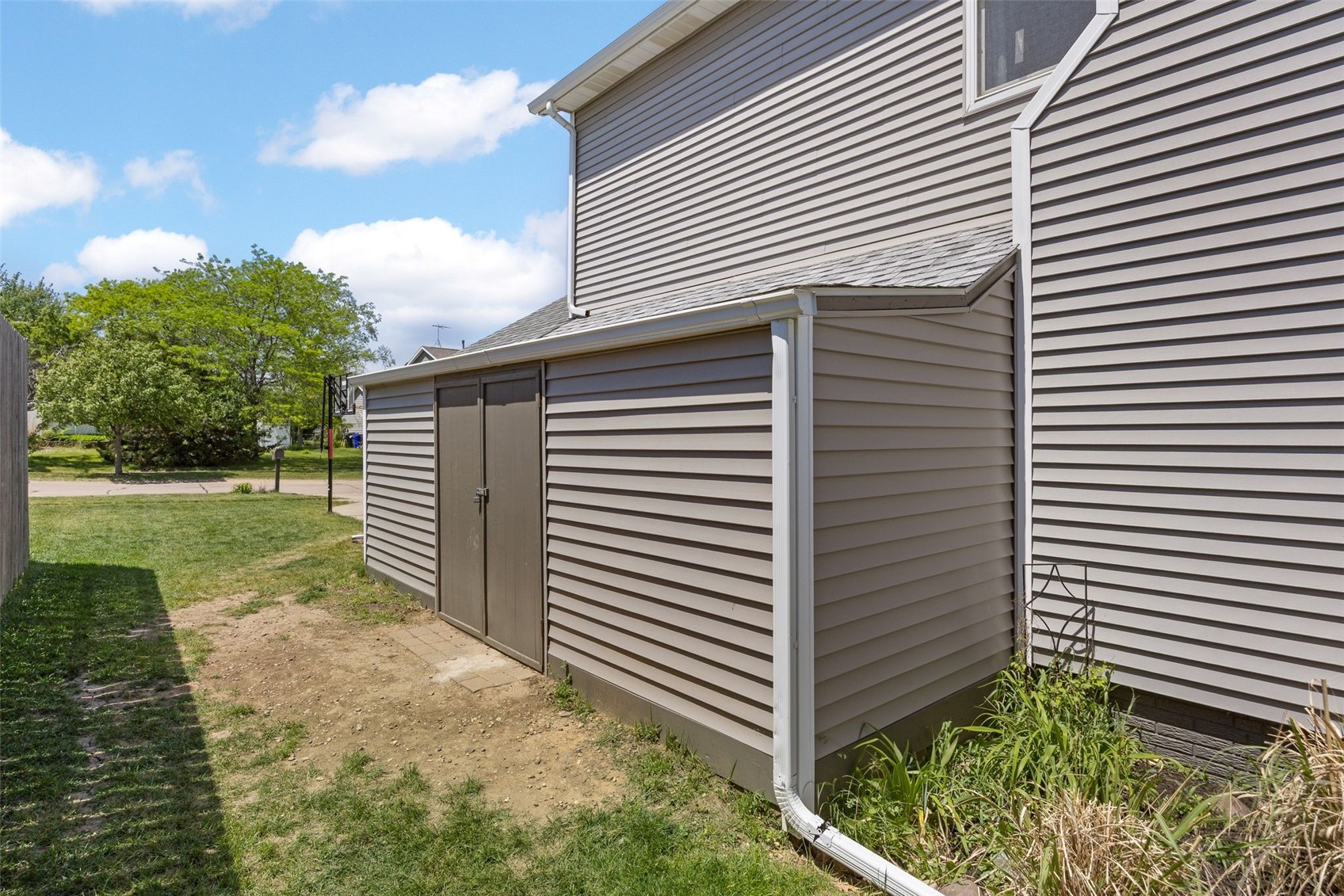 111 Stoney Creek Road NW Cedar Rapids IA 52405
