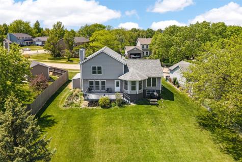 111 Stoney Creek Road NW Cedar Rapids IA 52405