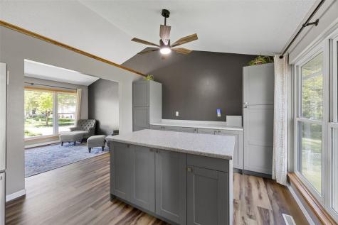 111 Stoney Creek Road NW Cedar Rapids IA 52405