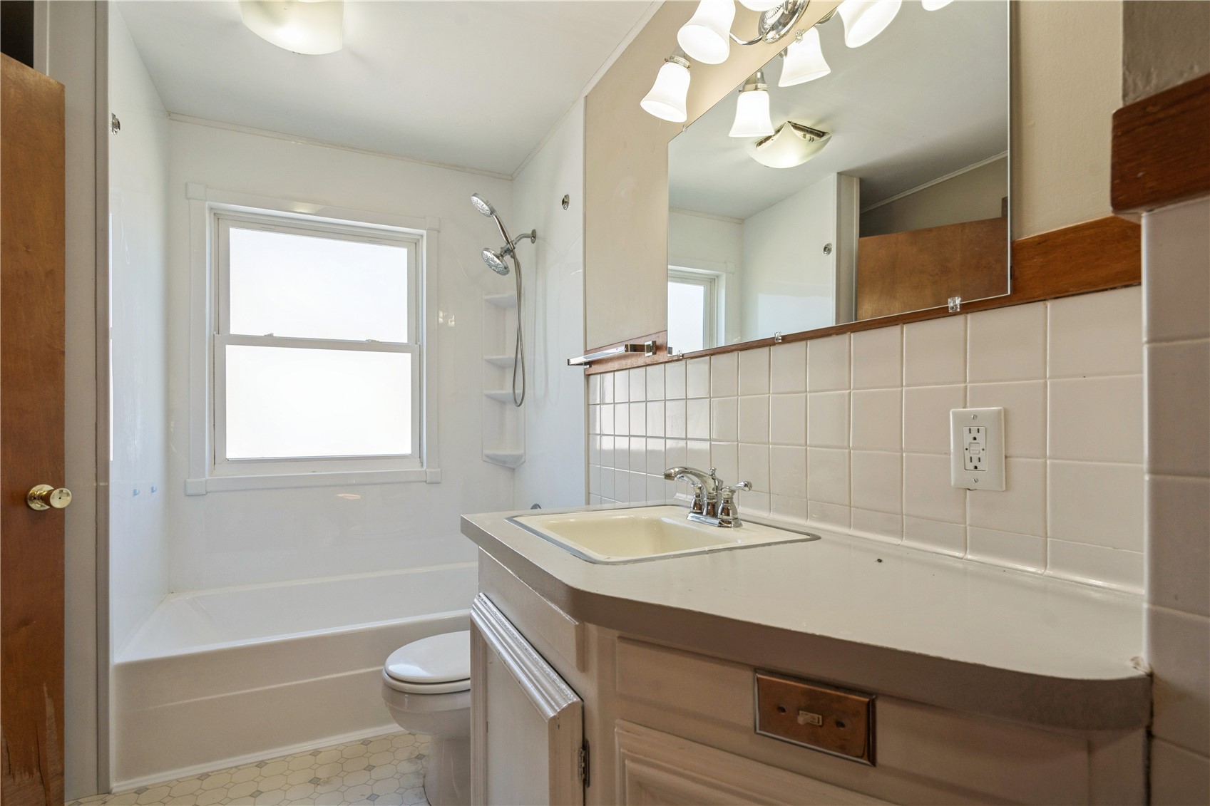 615 34th Street NE Cedar Rapids IA 52402