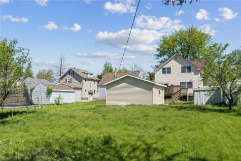 615 34th Street NE Cedar Rapids IA 52402