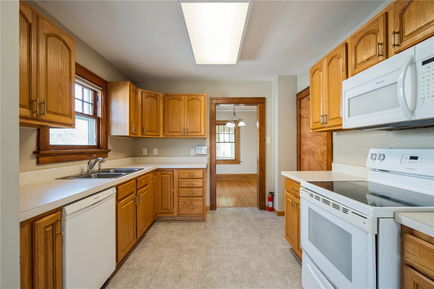 615 34th Street NE Cedar Rapids IA 52402