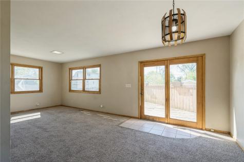 615 34th Street NE Cedar Rapids IA 52402