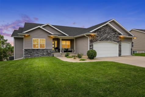 4812 Hay Field Court SW Cedar Rapids IA 52404