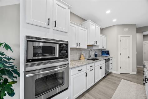 4812 Hay Field Court SW Cedar Rapids IA 52404