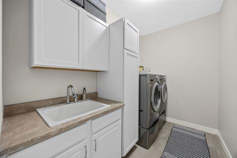 4812 Hay Field Court SW Cedar Rapids IA 52404