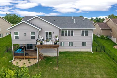 4812 Hay Field Court SW Cedar Rapids IA 52404
