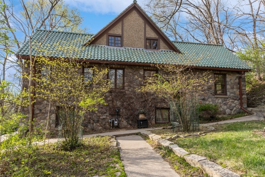 1818 N Dubuque Street Iowa City IA 52245