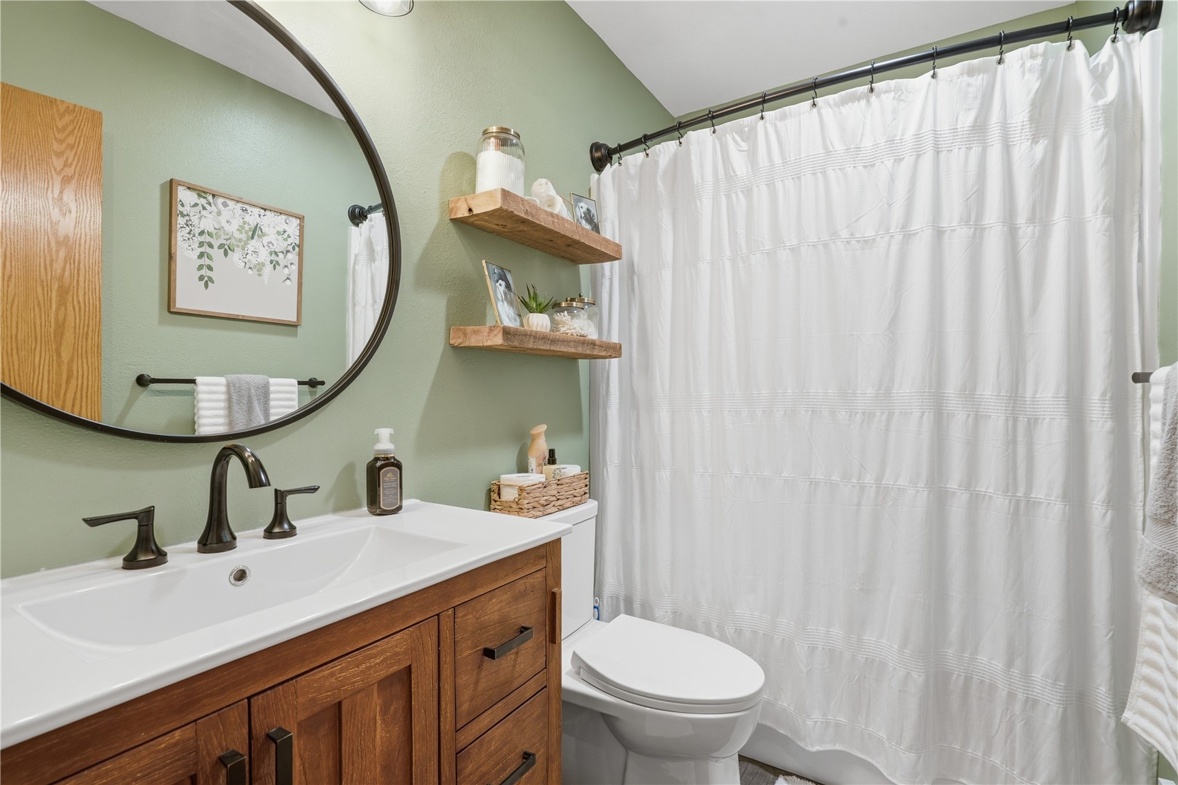 1619 9th NW Cedar Rapids IA 52405