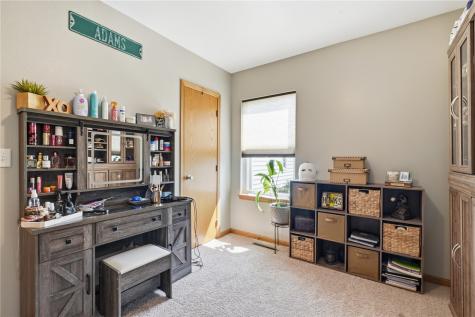 1619 9th NW Cedar Rapids IA 52405