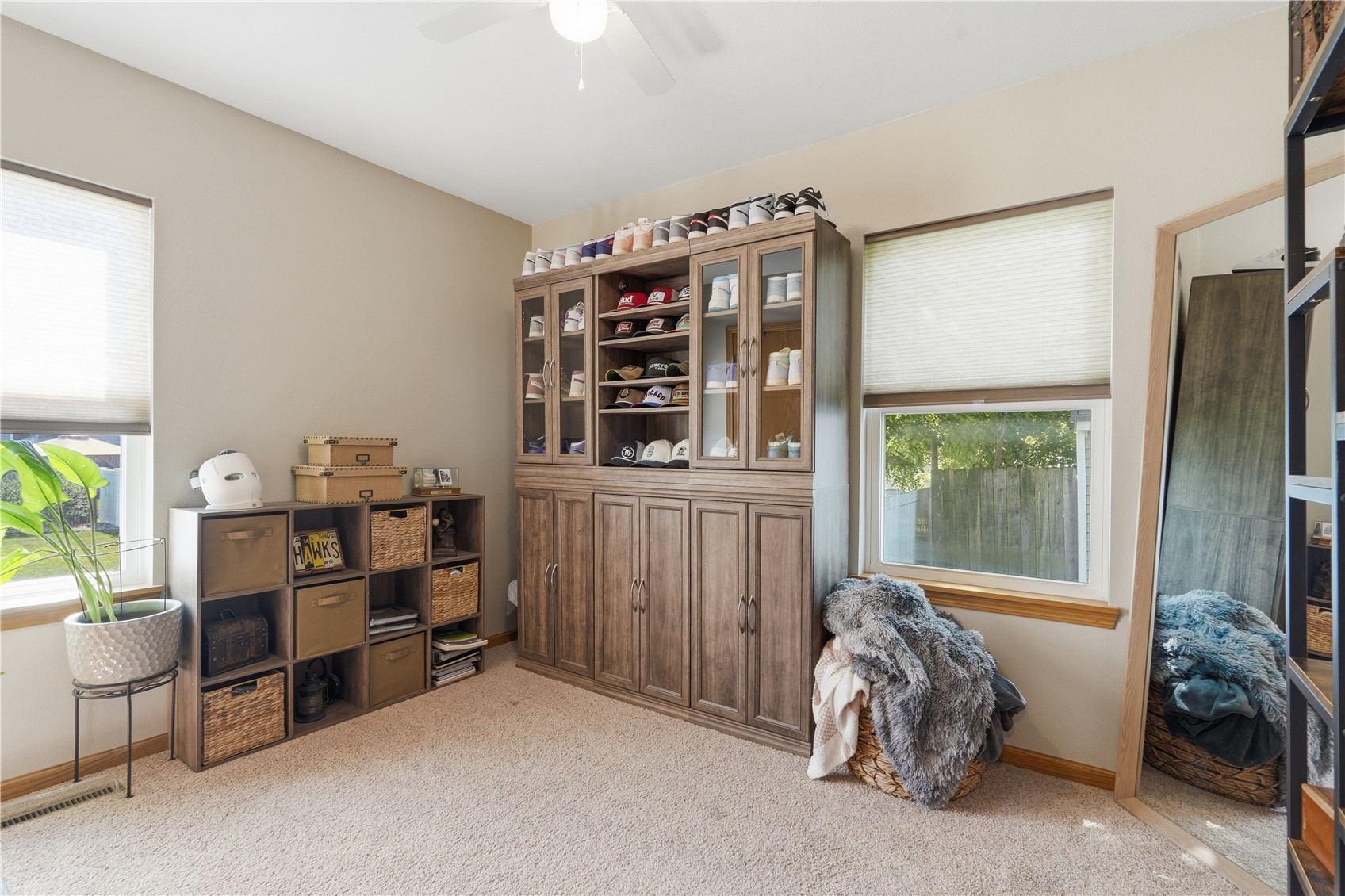 1619 9th NW Cedar Rapids IA 52405