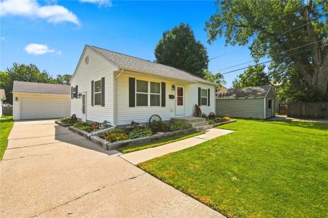 1619 9th NW Cedar Rapids IA 52405