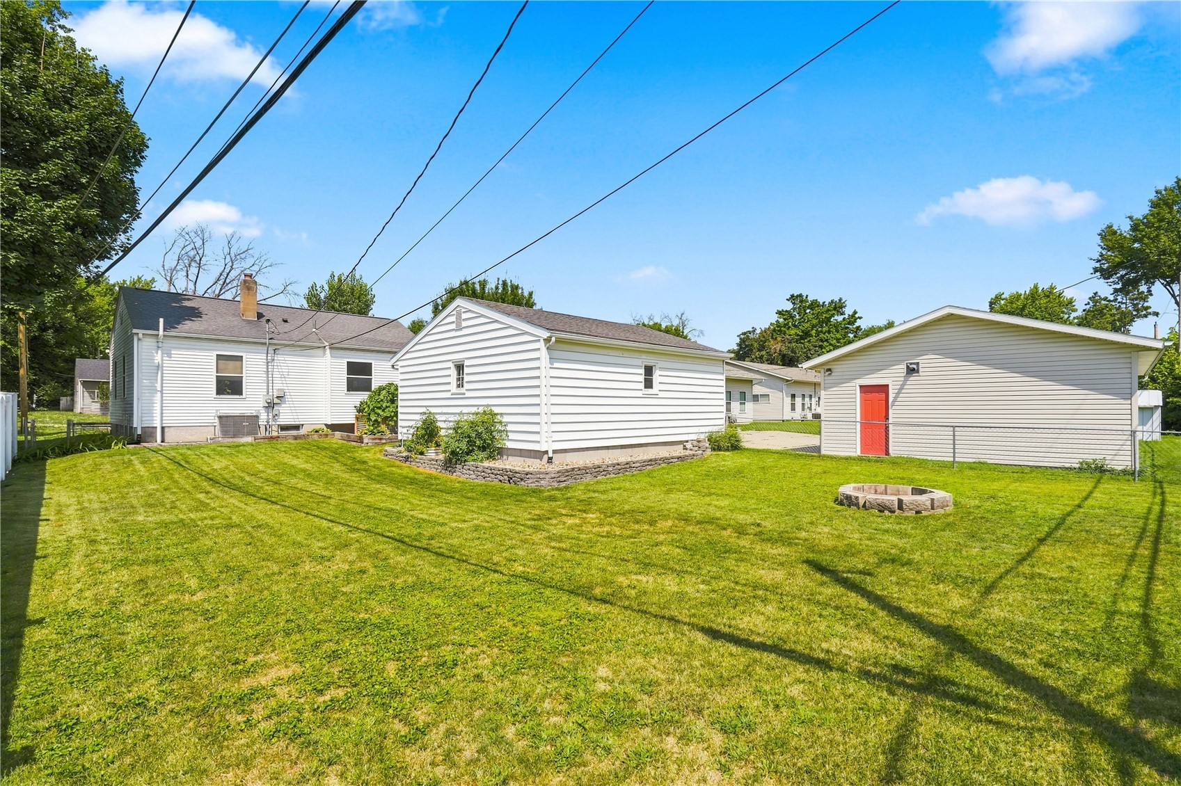 1619 9th NW Cedar Rapids IA 52405