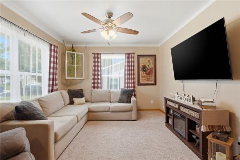 1619 9th NW Cedar Rapids IA 52405