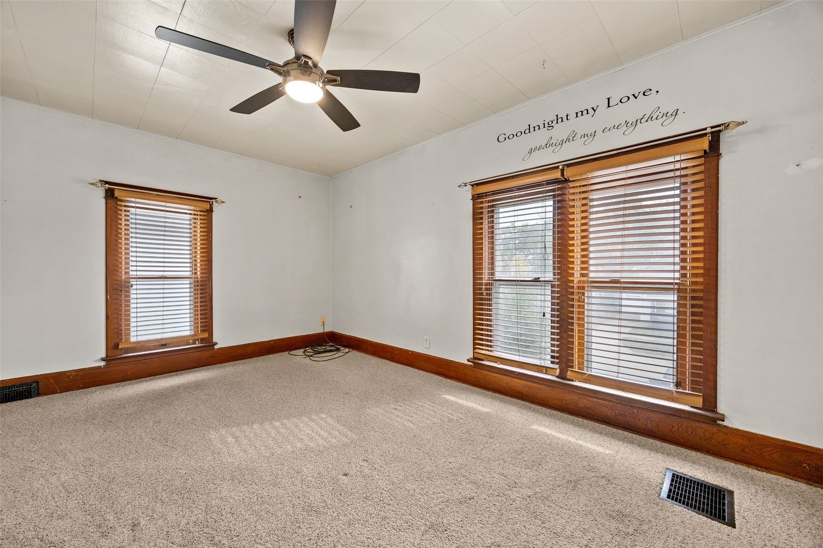 618 4th Avenue SW Cedar Rapids IA 52404