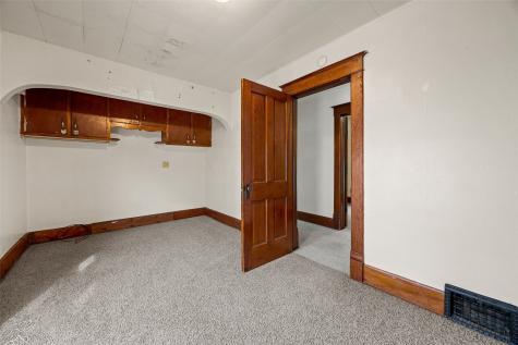 618 4th Avenue SW Cedar Rapids IA 52404