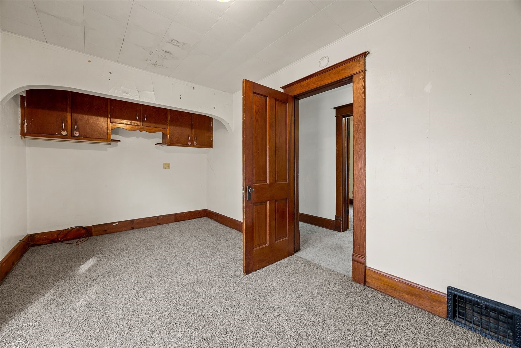 618 4th Avenue SW Cedar Rapids IA 52404