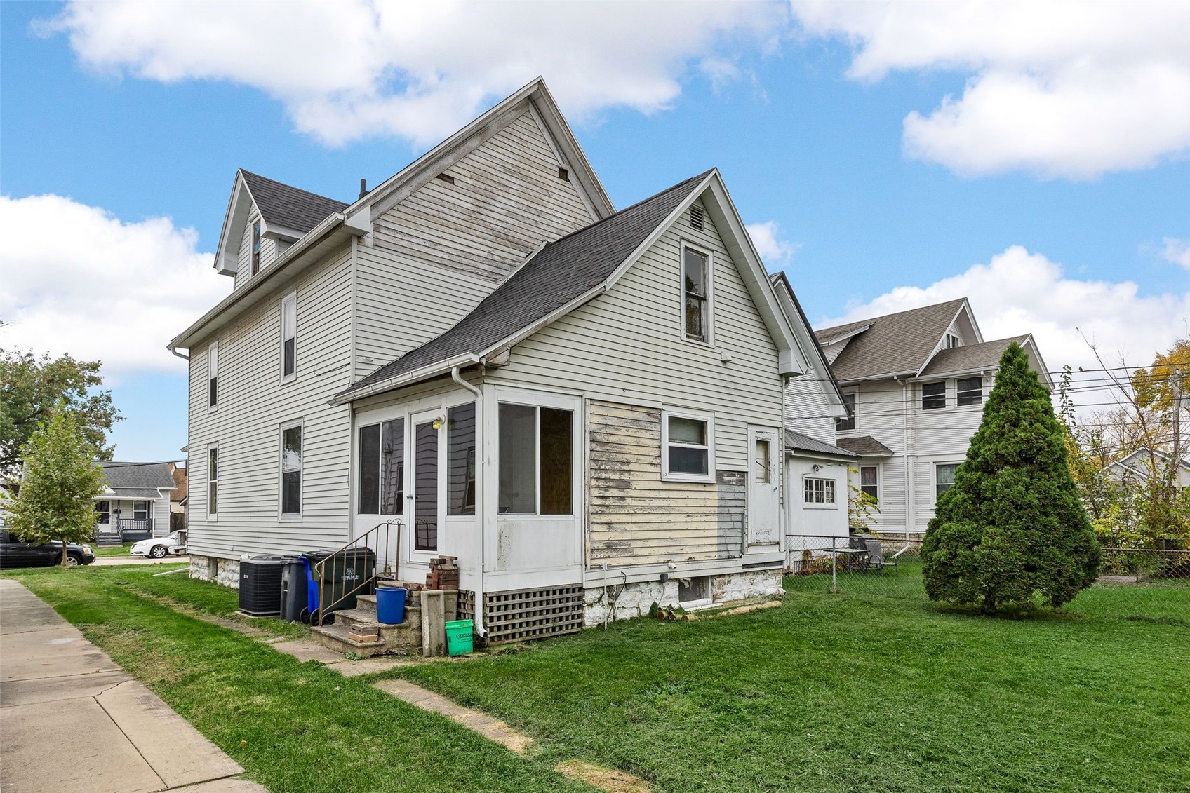 618 4th Avenue SW Cedar Rapids IA 52404