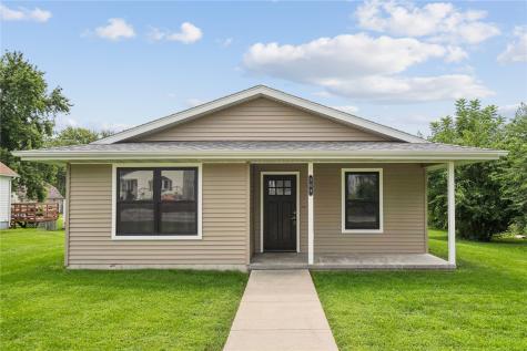 209 E Lincoln Way Wheatland IA 52777