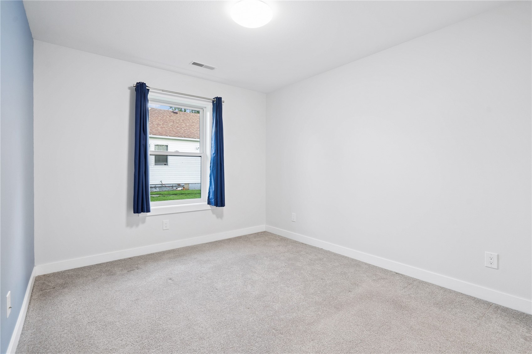 209 E Lincoln Way Wheatland IA 52777