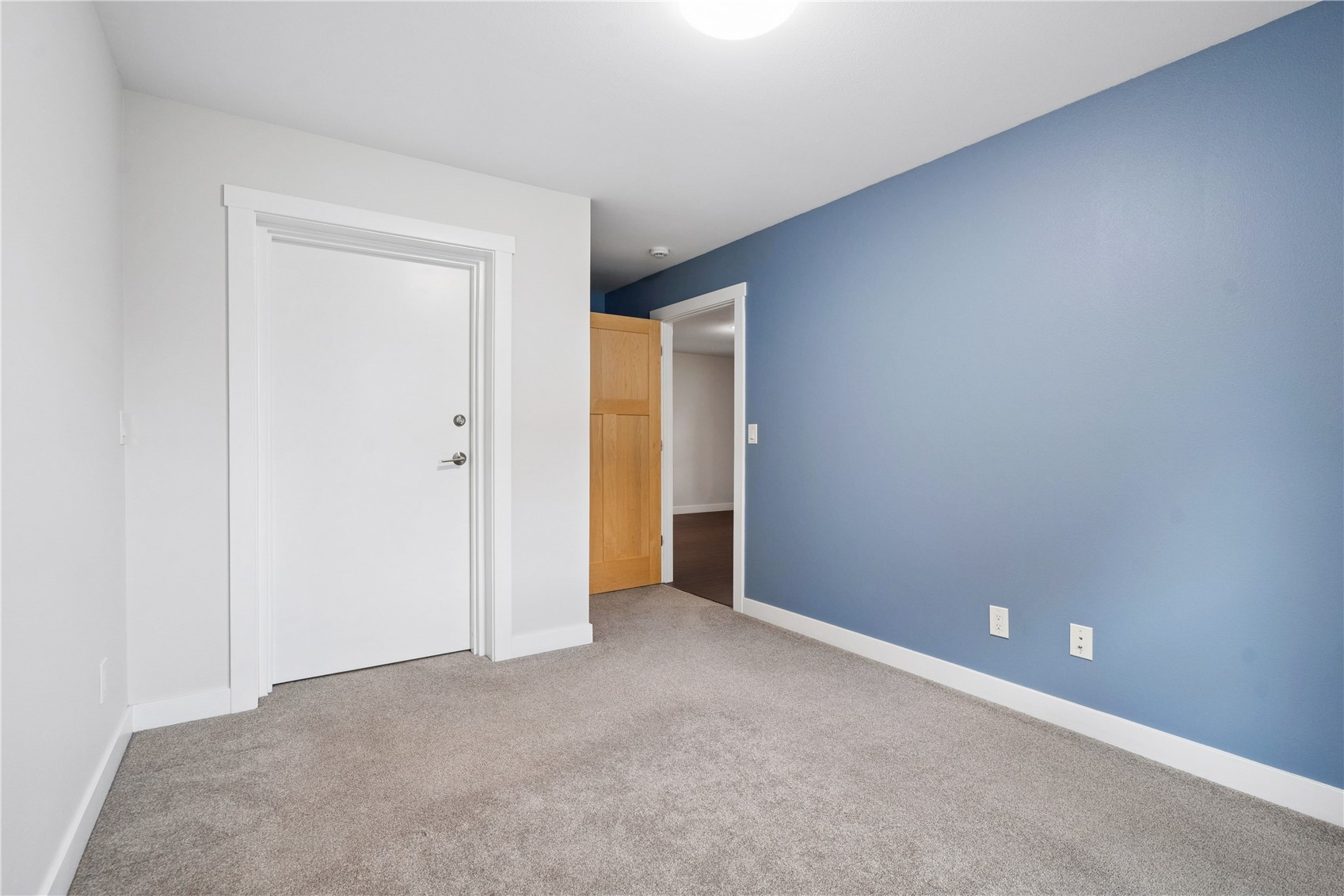 209 E Lincoln Way Wheatland IA 52777