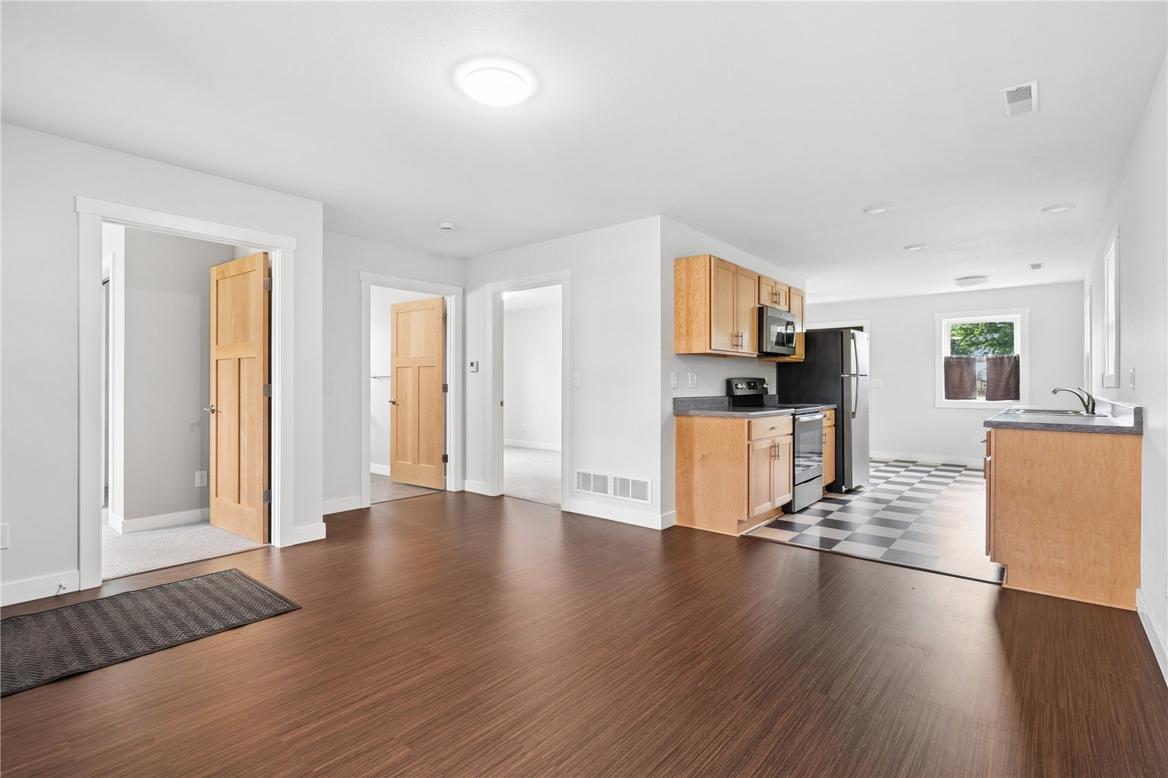 209 E Lincoln Way Wheatland IA 52777