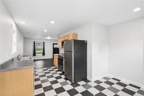 209 E Lincoln Way Wheatland IA 52777