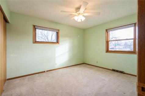 1155 A Avenue NW Marion IA 52302