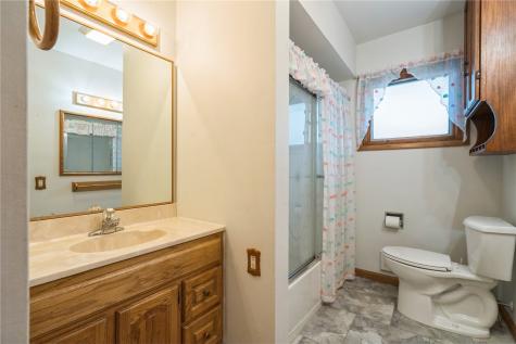 1155 A Avenue NW Marion IA 52302