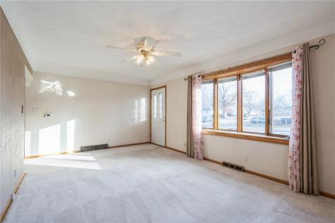 1155 A Avenue NW Marion IA 52302