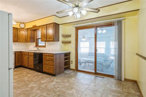 1155 A Avenue NW Marion IA 52302