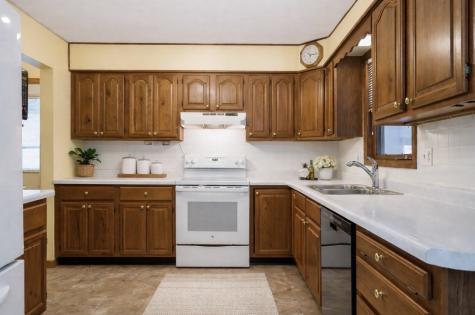 1155 A Avenue NW Marion IA 52302