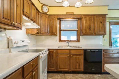1155 A Avenue NW Marion IA 52302