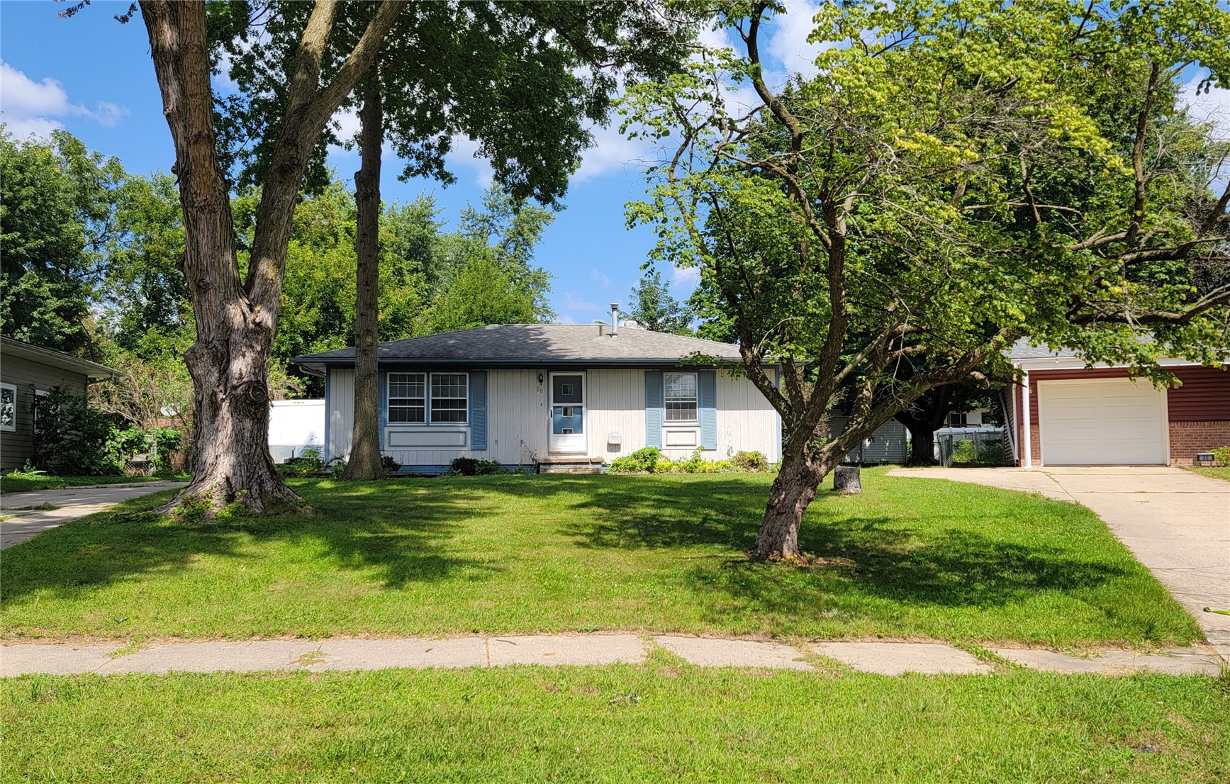 20 E Hickory Street North Liberty IA 52317