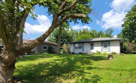 20 E Hickory Street North Liberty IA 52317