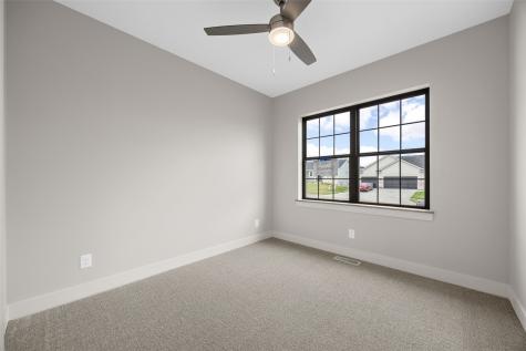 1435 Cardinal Drive Fairfax IA 52228