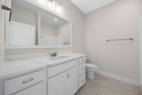 1435 Cardinal Drive Fairfax IA 52228