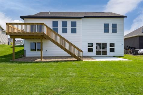 1435 Cardinal Drive Fairfax IA 52228