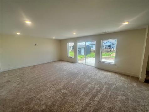 1435 Cardinal Drive Fairfax IA 52228