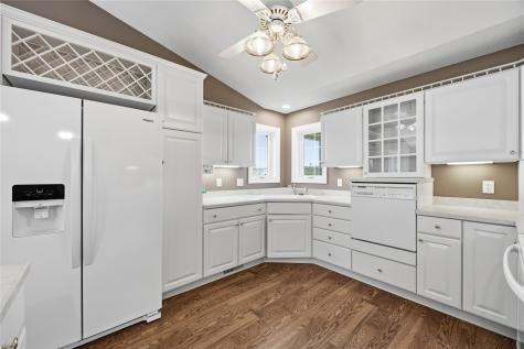 610 Kaitlynn Avenue Anamosa IA 52005