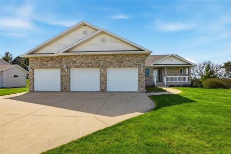 610 Kaitlynn Avenue Anamosa IA 52005