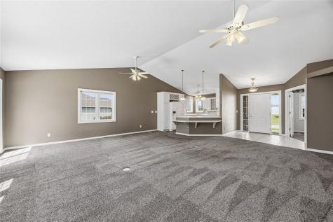 610 Kaitlynn Avenue Anamosa IA 52005