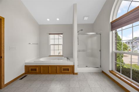 400 Westridge Drive SW Cedar Rapids IA 52404