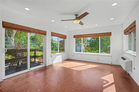 835 37th Street NE Cedar Rapids IA 52402
