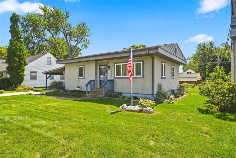 835 37th Street NE Cedar Rapids IA 52402