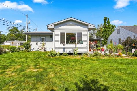 835 37th Street NE Cedar Rapids IA 52402